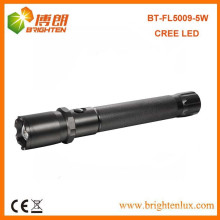 Estilo de la fuente de la fuente de alimentación Long Rang Beam 300lumen Zoom Zoom 5W Aluminum CREE LED Torch Light